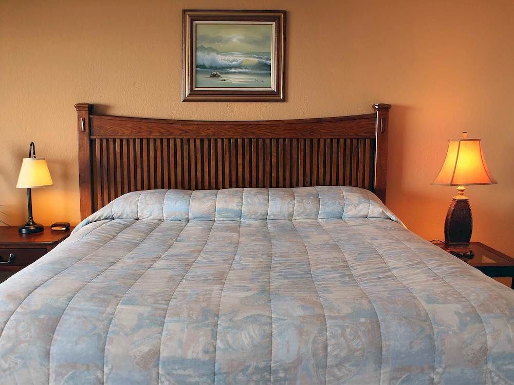 Gold Beach Inn Bagian luar foto