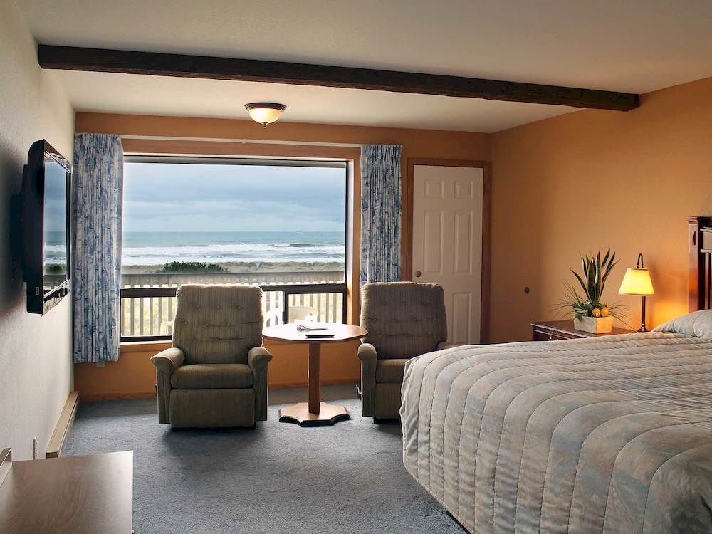 Gold Beach Inn Bagian luar foto