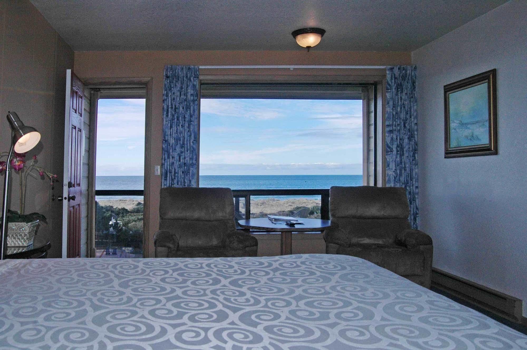 Gold Beach Inn Bagian luar foto